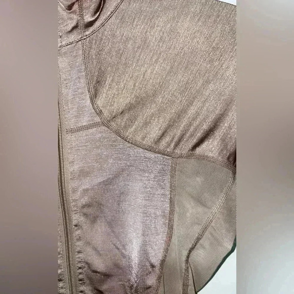Lululemon throwback fitted casual athletic yoga  stretch shape pale pink jcket 2 - Picture 4 of 4